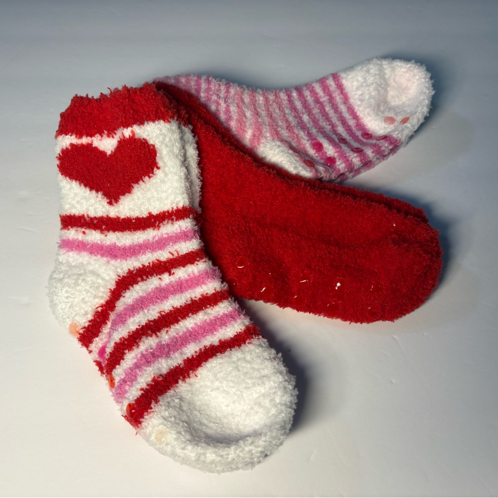 Youth Valentine's‎ Day Slipper Socks - Size 12-3